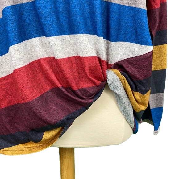 Plus Size Striped Twist Hem Long Sleeve Tee - Picture 3 of 9